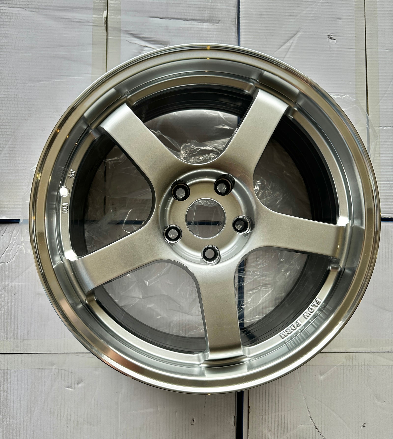 RF-215 Silver